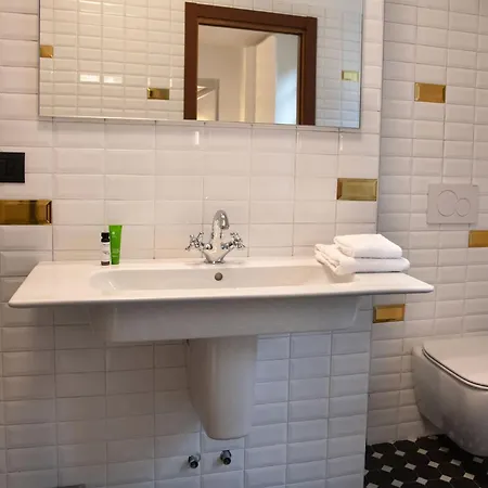 Suisse Hotell *